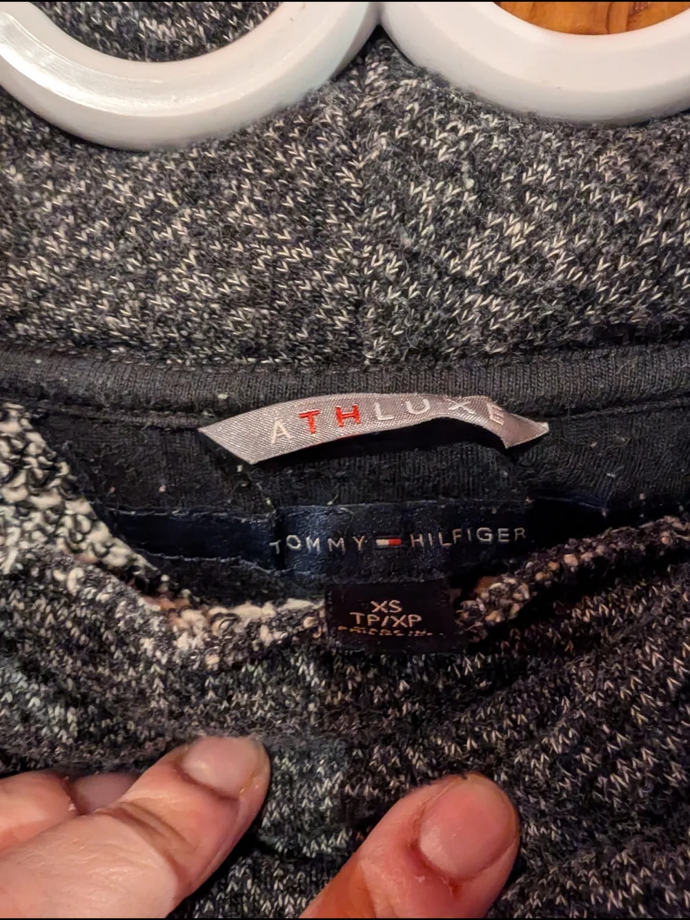2/22$ Tommy Hilfiger Heathered Black & Gray Cowl Neck Sweater - Picture 4 of 4